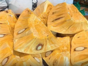These 5 people should absolutely a.void eating jackfruit