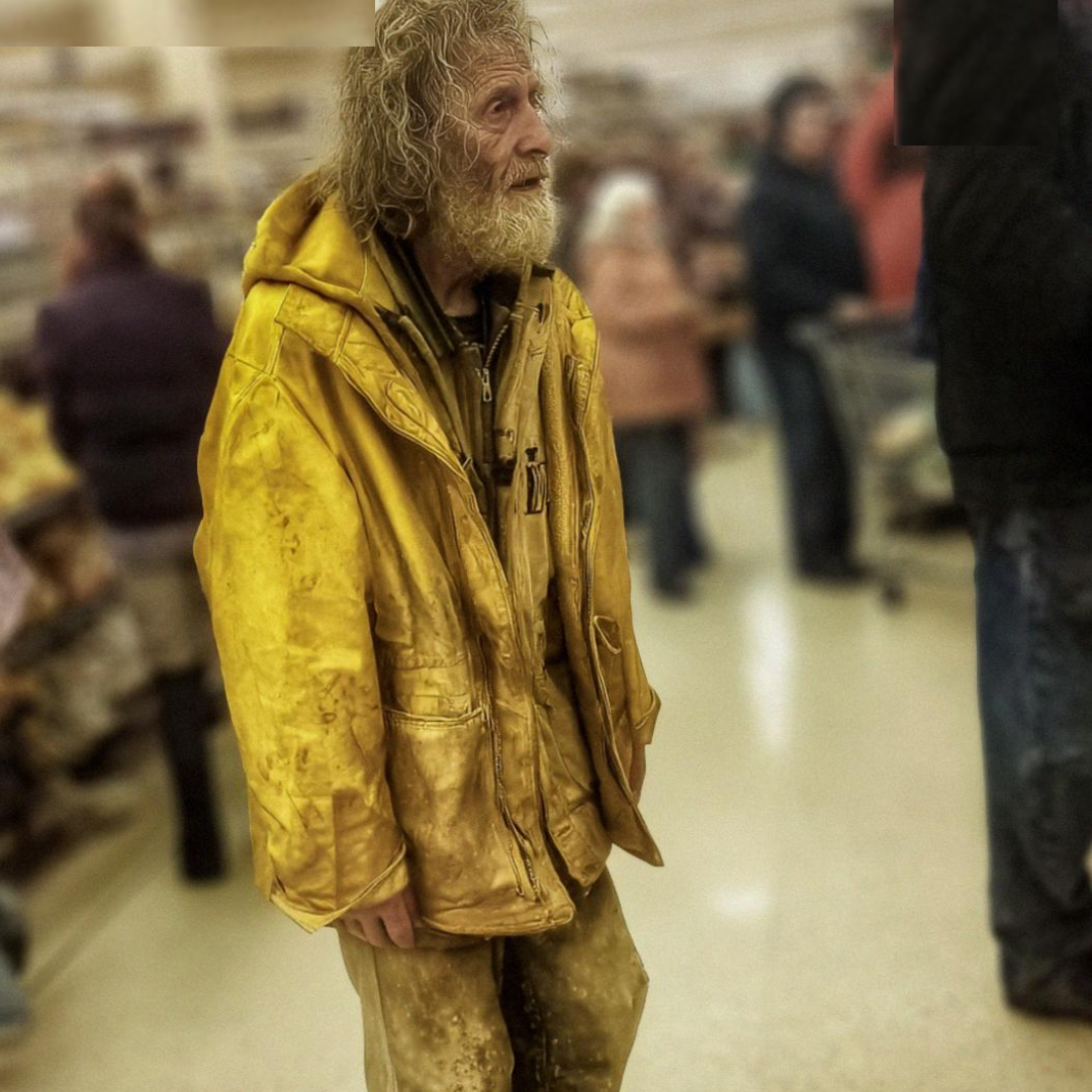 I Disguised Myself as Homeless and Walked Into a Huge Supermarket to Choose My Heir