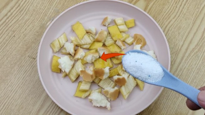 What does banana peel mixed with laundry detergent do?