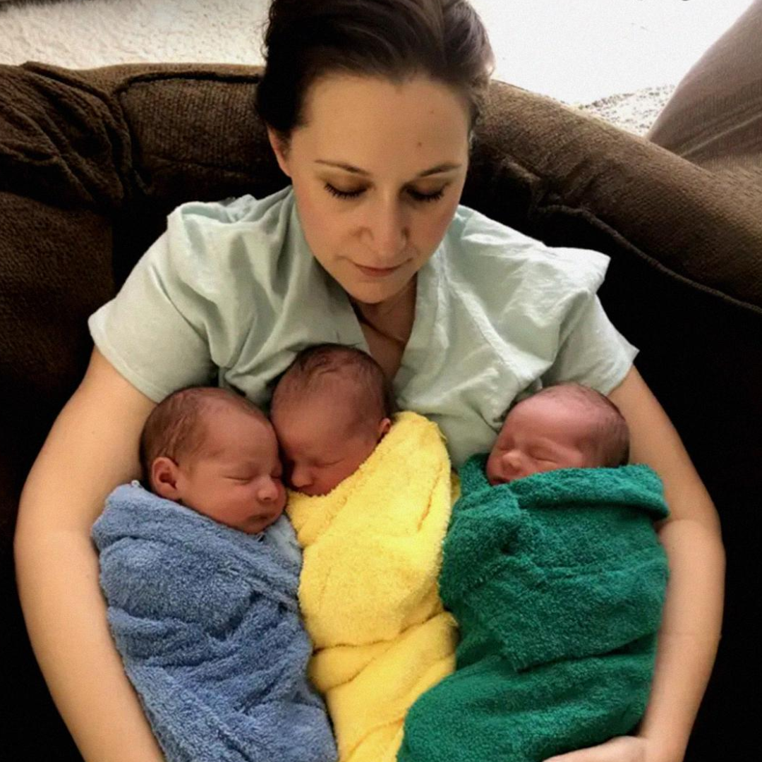 Rich Man Gifted Me a House Because I Was a Struggling Mom of Triplets – but Inside, I Found an Unexpected Letter from Him