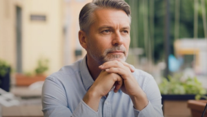 After seven years of solitude, I started living with a woman (56 years old) — but it only lasted six months. Three habits I couldn’t stand.