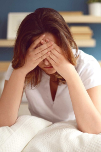 Why you keep waking up between 3 and 4 AM – 4 health issues your body may be signaling