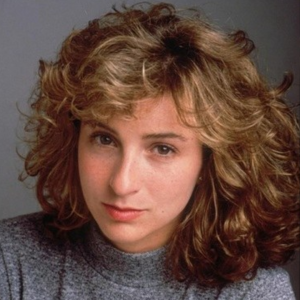 “The Inspiring Story of Jennifer Grey: Stardom, Struggles, and Resilience”