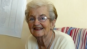 Strange Woman Walked Into My Nursing Home Room Saying, ‘I Finally Found You!’