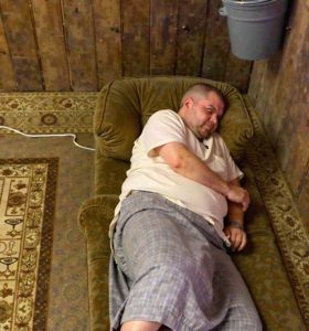 My DIL Kicked Me Out of My Own House and Made Me Live in an Old Cow Barn—But She Didn’t See What Was Coming